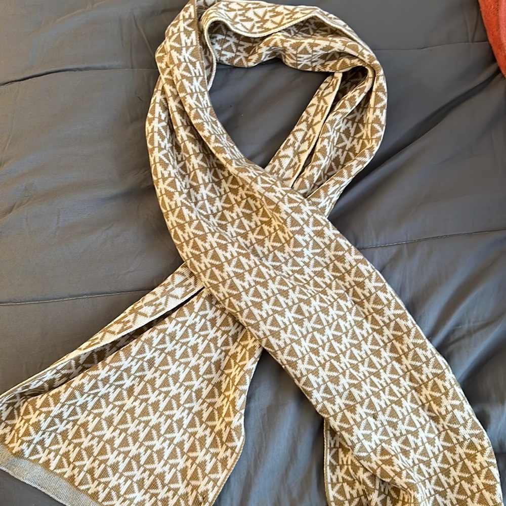 Michael Kors Logo Scarf